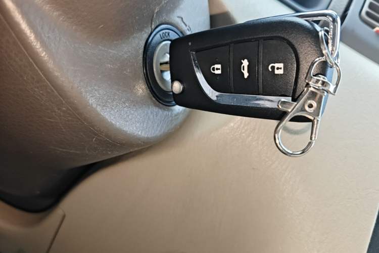 Used Toyota Corolla EX 2011 1.6L Automatic Classic Edition Vehicle Key