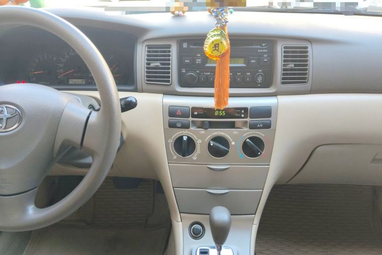 Used Toyota Corolla EX 2011 1.6L Automatic Luxury Edition Audio And AC Panel