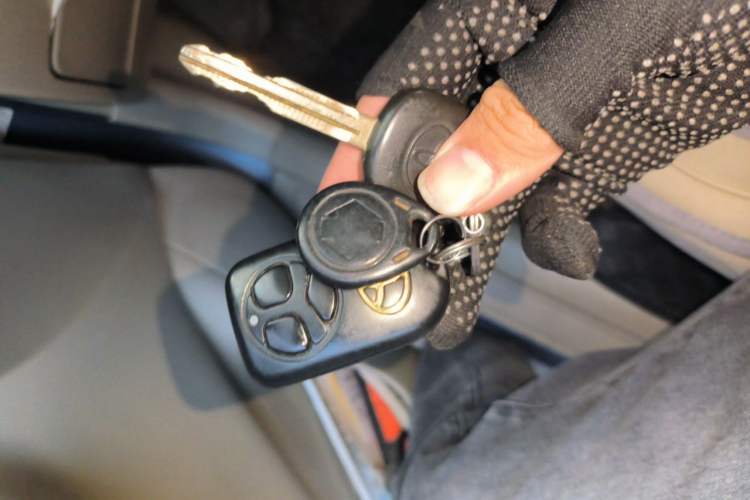 Used Toyota Corolla EX 2011 1.6L Automatic Classic Edition Vehicle Key
