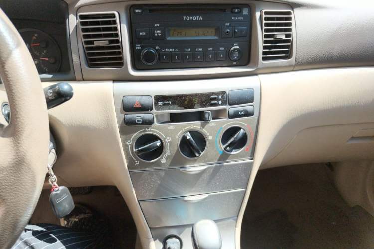 Used Toyota Corolla EX 2011 1.6L Automatic Classic Edition Audio And AC Panel