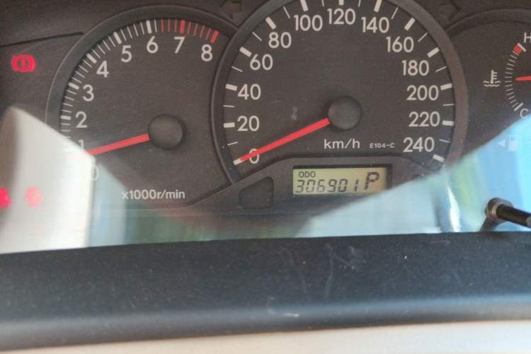 Used Toyota Corolla EX 2011 1.6L Automatic Classic Edition Odometer Close Up