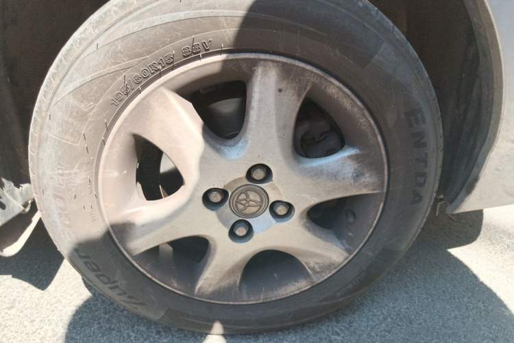 Used Toyota Corolla EX 2011 1.6L Automatic Classic Edition Right Front Wheel Hub