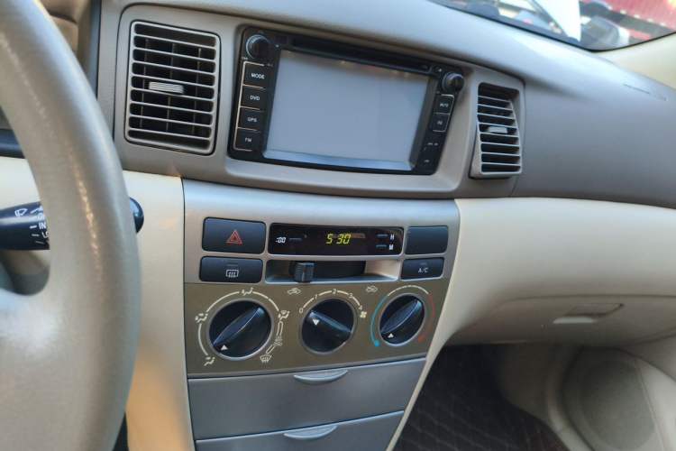 Used Toyota Corolla EX 2011 1.6L Automatic Classic Edition Audio And AC Panel