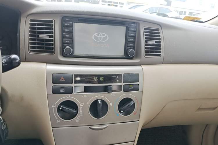 Used Toyota Corolla EX 2011 1.6L Automatic Classic Edition Audio And AC Panel