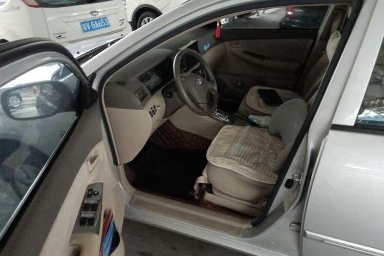 Used Toyota Corolla EX 2011 1.6L Automatic Classic Edition Driver Seat