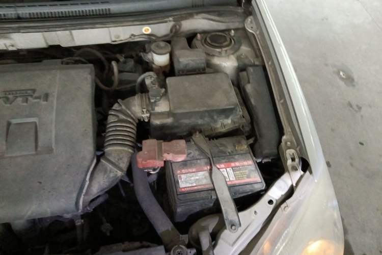 Used Toyota Corolla EX 2011 1.6L Automatic Classic Edition Engine Bay Left