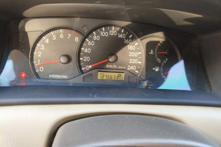 Used Toyota Corolla EX 2011 1.6L Automatic Classic Edition Odometer Close Up
