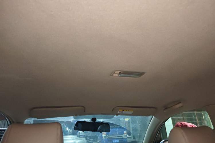 Used Toyota Corolla EX 2011 1.6L Manual Special Offer Version Headliner