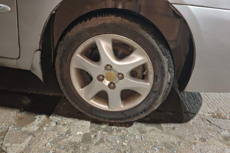 Used Toyota Corolla EX 2011 1.6L Manual Special Offer Version Right Front Wheel Hub