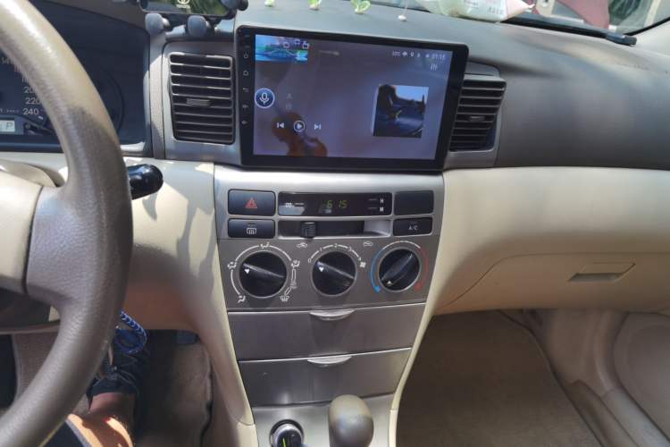 Used Toyota Corolla EX 2011 1.6L Automatic Luxury Edition Audio And AC Panel