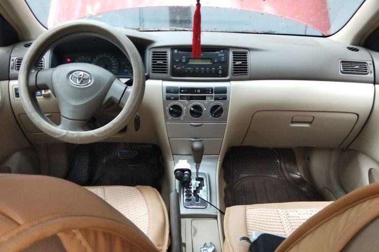 Used Toyota Corolla EX 2011 1.6L Automatic Luxury Edition Center Console