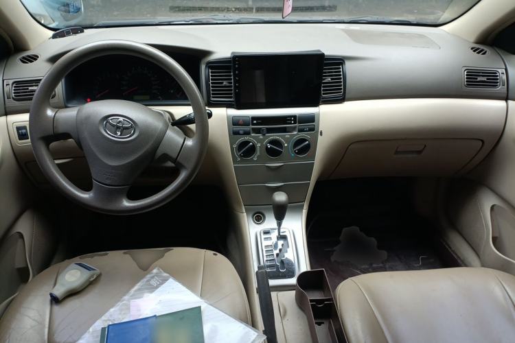 Used Toyota Corolla EX 2011 1.6L Automatic Classic Edition Center Console