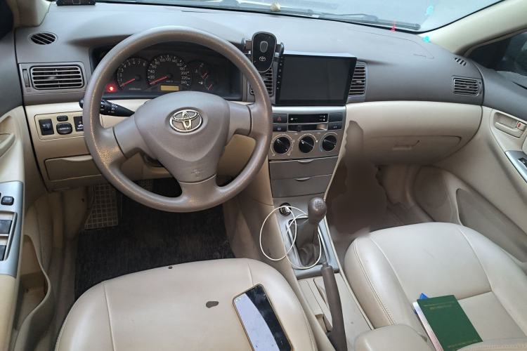 Used Toyota Corolla EX 2011 1.6L Manual Classic Edition Center Console