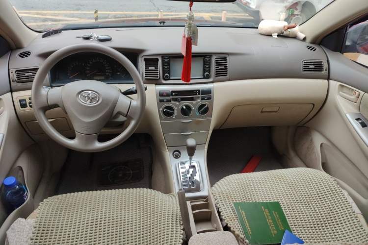 Used Toyota Corolla EX 2011 1.6L Automatic Classic Edition Center Console