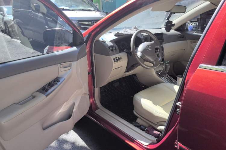 Used Toyota Corolla EX 2011 1.6L Automatic Luxury Edition Driver Seat