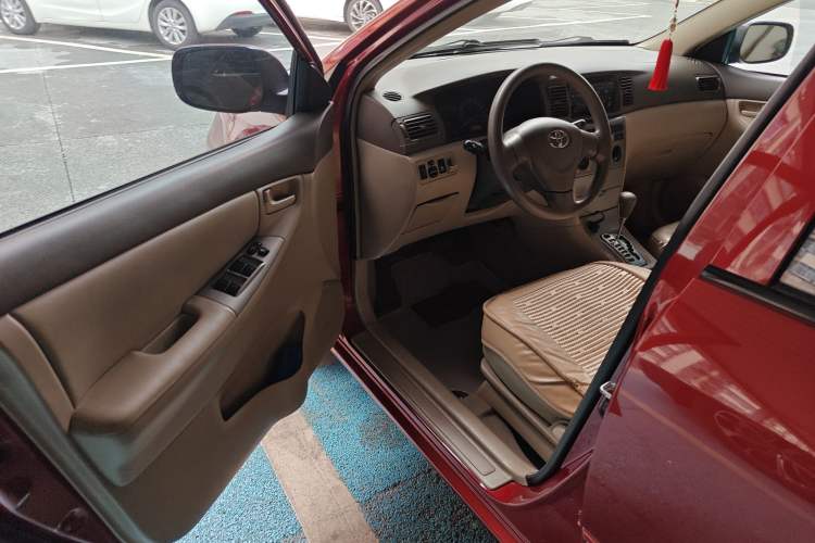 Used Toyota Corolla EX 2011 1.6L Automatic Luxury Edition Driver Seat