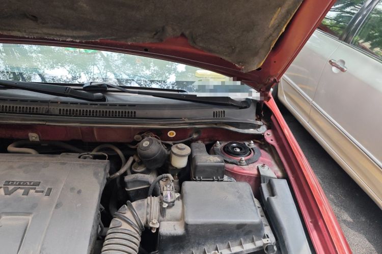 Used Toyota Corolla EX 2011 1.6L Automatic Classic Edition Engine Bay Left