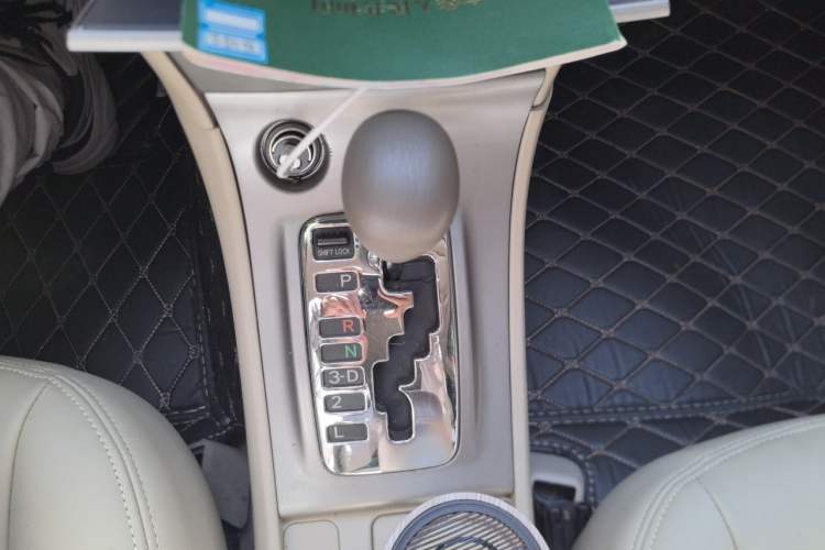 Used Toyota Corolla EX 2011 1.6L Automatic Luxury Edition Gear Lever