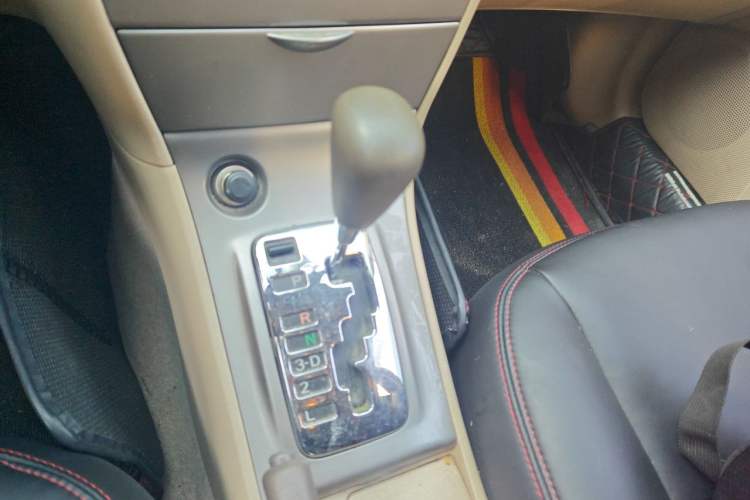 Used Toyota Corolla EX 2011 1.6L Automatic Classic Edition Gear Lever