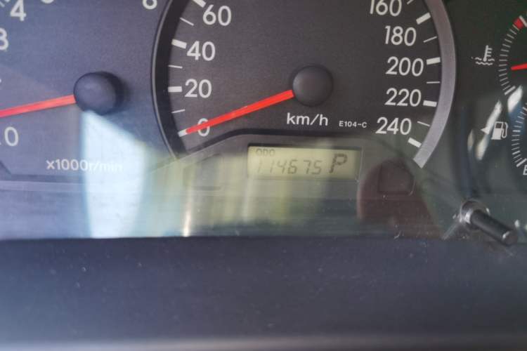 Used Toyota Corolla EX 2011 1.6L Automatic Luxury Edition Odometer Close Up