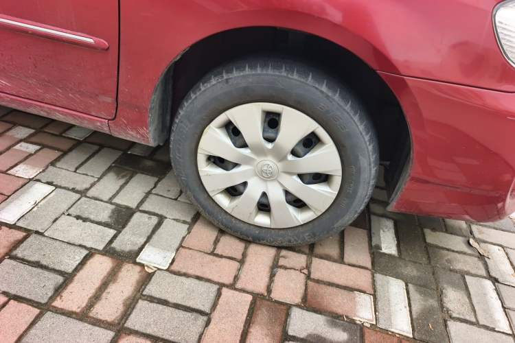 Used Toyota Corolla EX 2011 1.6L Automatic Classic Edition Right Front Wheel Hub