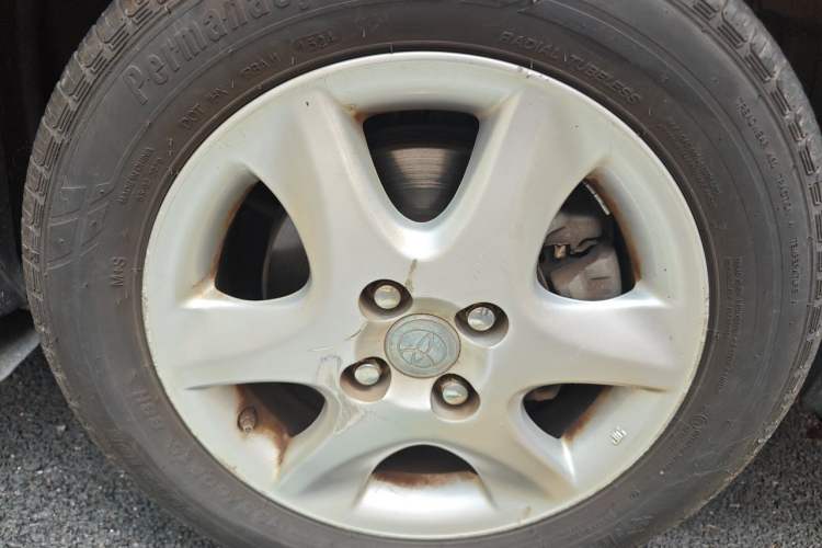 Used Toyota Corolla EX 2011 1.6L Automatic Classic Edition Right Front Wheel Hub