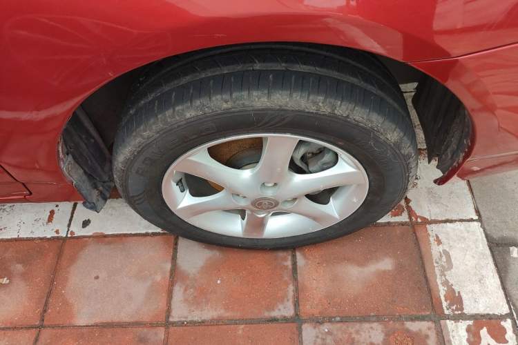Used Toyota Corolla EX 2011 1.6L Automatic Classic Edition Right Front Wheel Hub