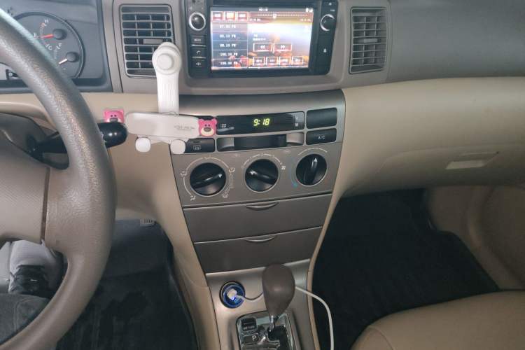 Used Toyota Corolla EX 2011 1.6L Automatic Luxury Edition Audio And AC Panel