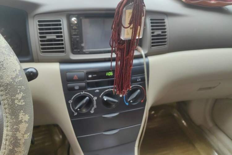 Used Toyota Corolla EX 2011 1.6L Manual Classic Edition Audio And AC Panel