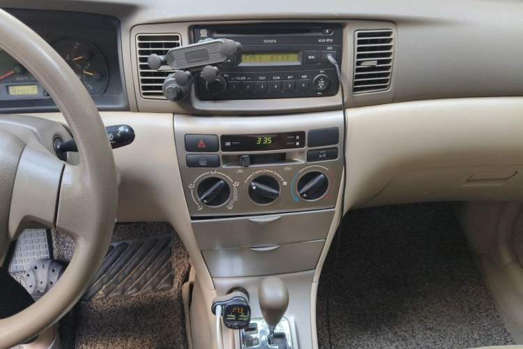 Used Toyota Corolla EX 2011 1.6L Automatic Classic Edition Audio And AC Panel