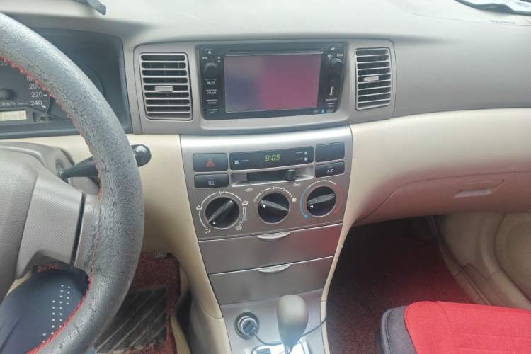 Used Toyota Corolla EX 2011 1.6L Automatic Luxury Edition Audio And AC Panel