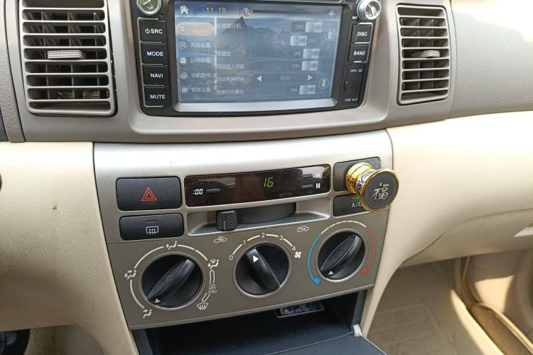 Used Toyota Corolla EX 2011 1.6L Automatic Luxury Edition Audio And AC Panel