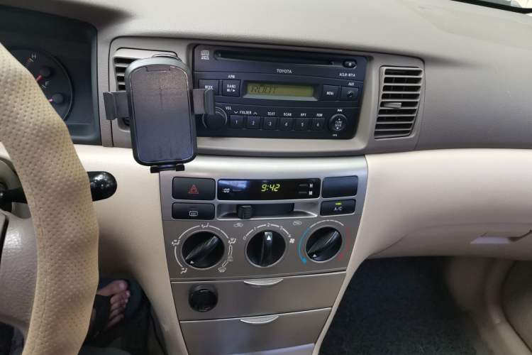 Used Toyota Corolla EX 2011 1.6L Automatic Classic Edition Audio And AC Panel