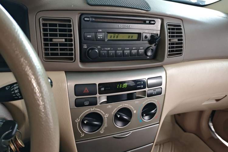 Used Toyota Corolla EX 2011 1.6L Manual Classic Edition Audio And AC Panel