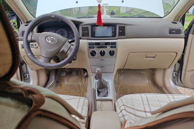 Used Toyota Corolla EX 2011 1.6L Manual Classic Edition Center Console