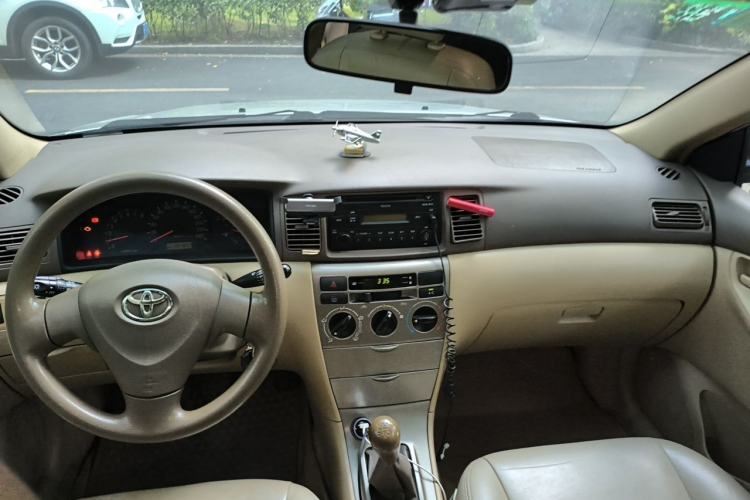 Used Toyota Corolla EX 2011 1.6L Manual Classic Edition Center Console