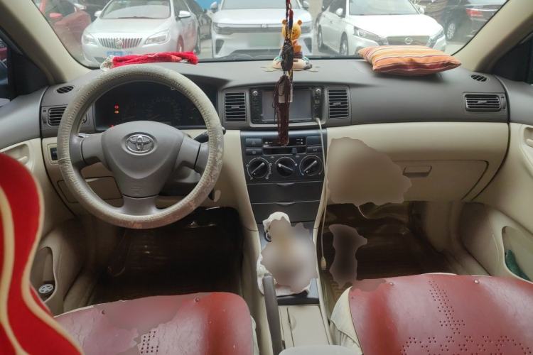 Used Toyota Corolla EX 2011 1.6L Manual Classic Edition Center Console