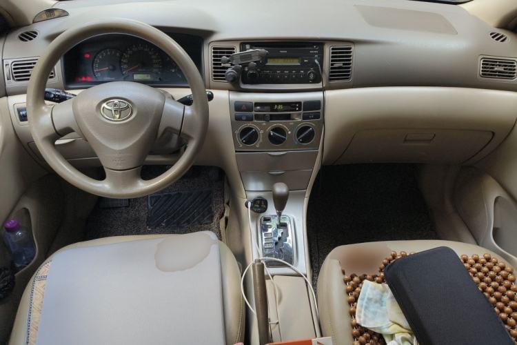 Used Toyota Corolla EX 2011 1.6L Automatic Classic Edition Center Console