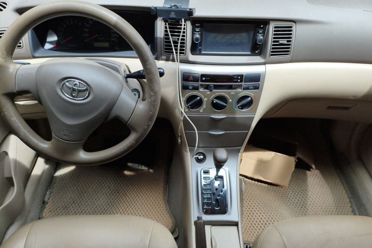 Used Toyota Corolla EX 2011 1.6L Automatic Classic Edition Center Console