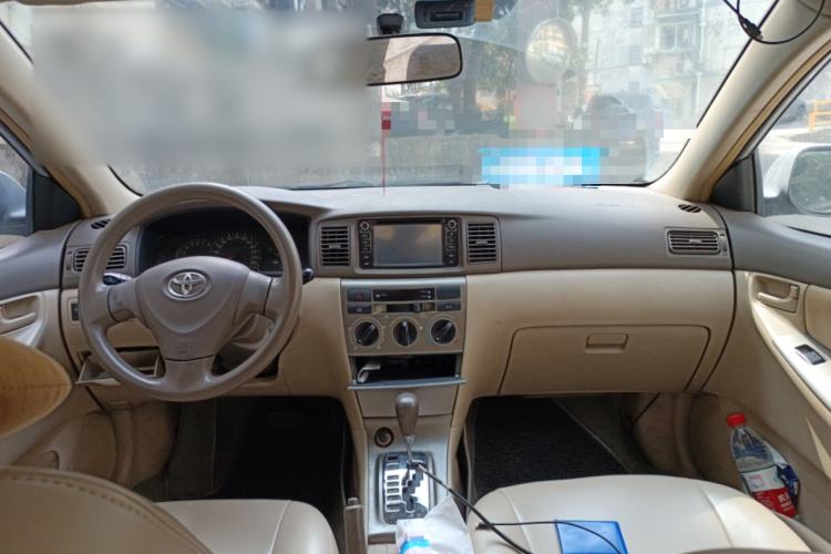 Used Toyota Corolla EX 2011 1.6L Automatic Classic Edition Center Console