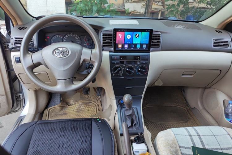 Used Toyota Corolla EX 2011 1.6L Manual Classic Edition Center Console