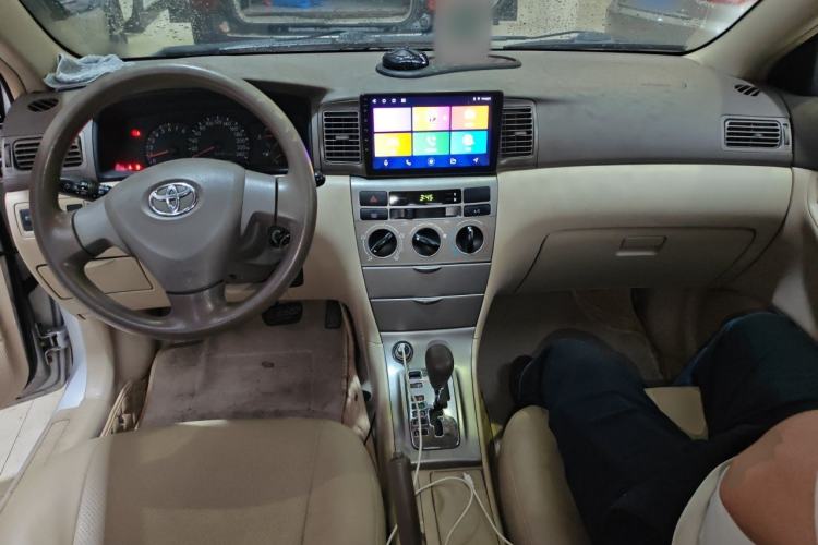 Used Toyota Corolla EX 2011 1.6L Automatic Classic Edition Center Console