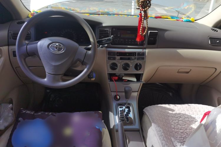Used Toyota Corolla EX 2011 1.6L Automatic Classic Edition Center Console