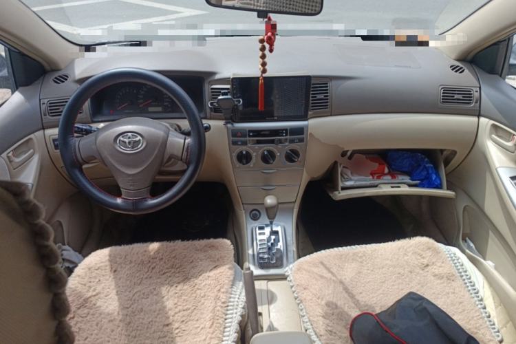 Used Toyota Corolla EX 2011 1.6L Automatic Classic Edition Center Console