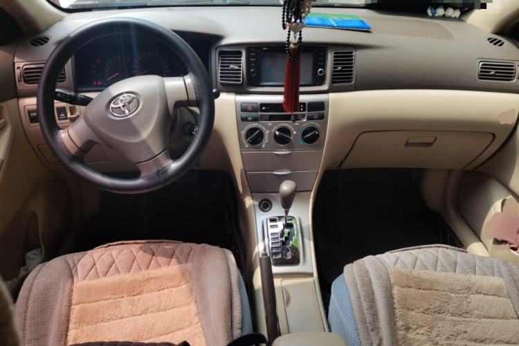 Used Toyota Corolla EX 2011 1.6L Automatic Classic Edition Center Console