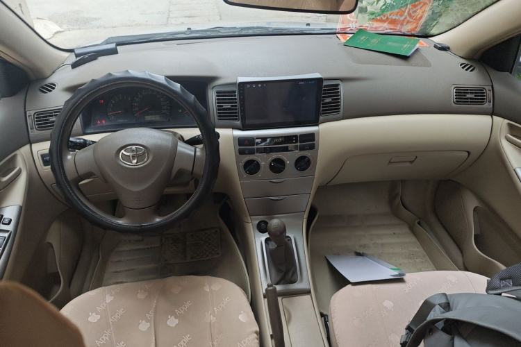 Used Toyota Corolla EX 2011 1.6L Manual Classic Edition Center Console