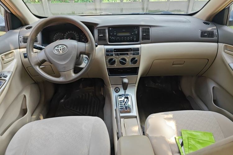 Used Toyota Corolla EX 2011 1.6L Automatic Classic Edition Center Console