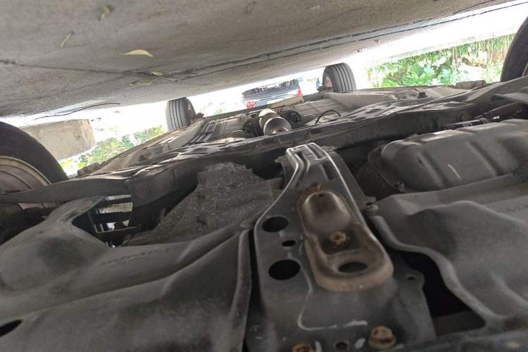 Used Toyota Corolla EX 2011 1.6L Manual Luxury Edition Chassis Front
