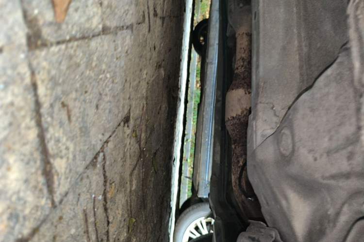 Used Toyota Corolla EX 2011 1.6L Manual Classic Edition Chassis Front Right