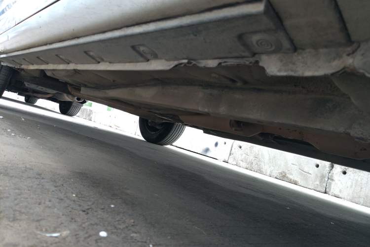 Used Toyota Corolla EX 2011 1.6L Manual Classic Edition Chassis Front Right